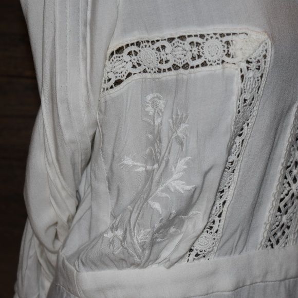 Miss Me White Lace Mesh Detail Victorian Blouse XS - Picture 2 of 5